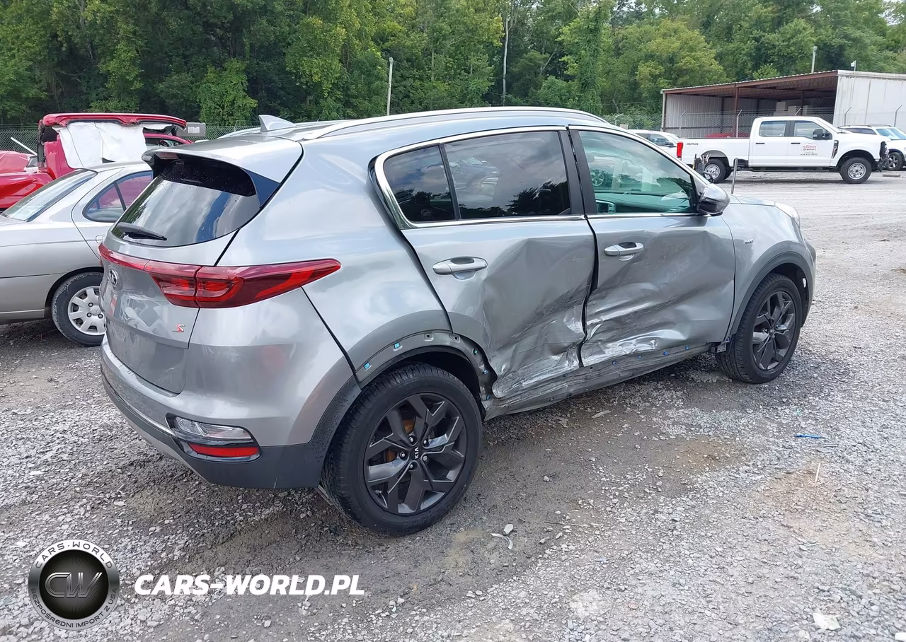 2020 Kia Sportage S VIN:KNDP6CAC5L7748147 - 4