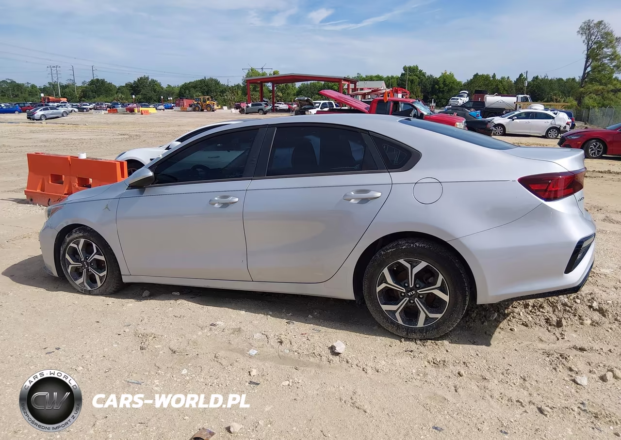 2019 Kia Forte Lxs VIN:3KPF24AD4KE058782 - 14