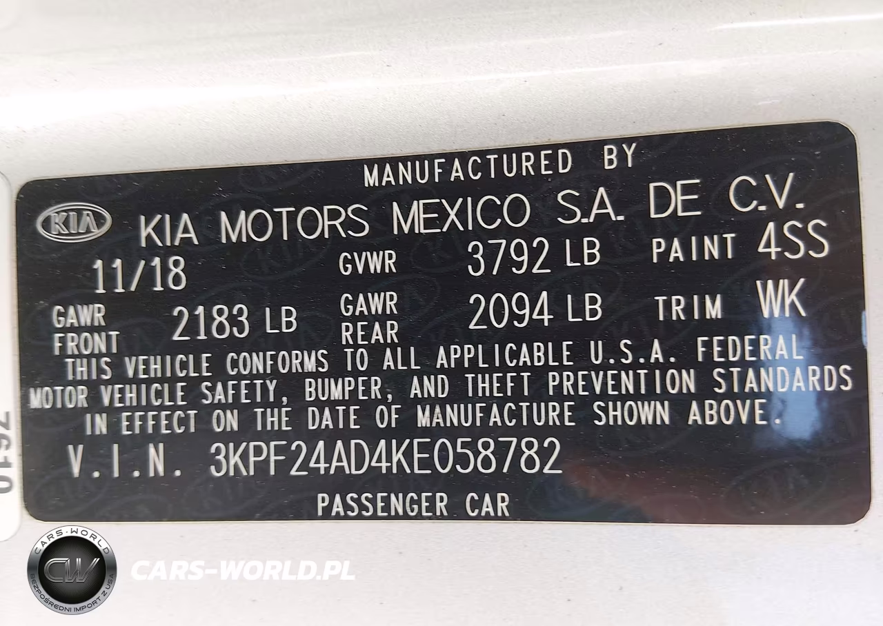 2019 Kia Forte Lxs VIN:3KPF24AD4KE058782 - 9