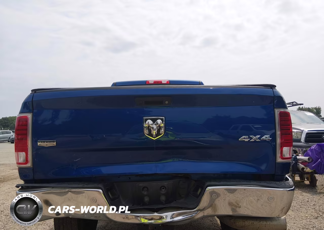 2016 Ram 2500 Laramie VIN:3C6UR5FL6GG255450 - 17