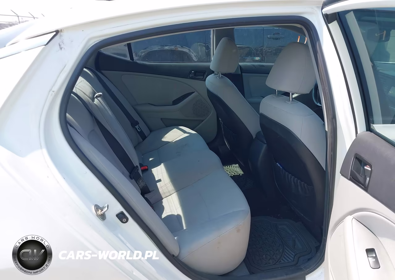 2015 Kia Optima Lx VIN:KNAGM4A78F5548150 - 8