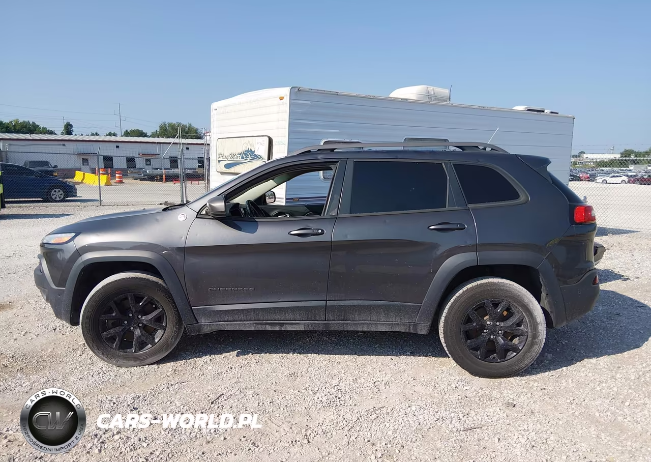 2015 Jeep Cherokee Trailhawk VIN:1C4PJMBS7FW653660 - 14