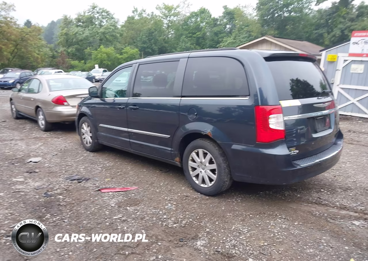 2013 Chrysler Town & Country Touring VIN:2C4RC1BG8DR793414 - 3