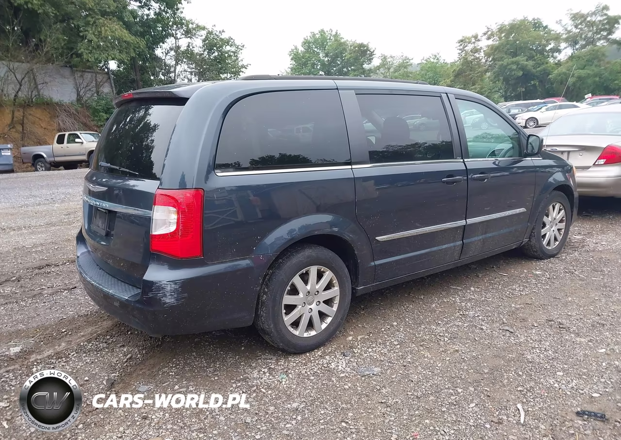 2013 Chrysler Town & Country Touring VIN:2C4RC1BG8DR793414 - 4