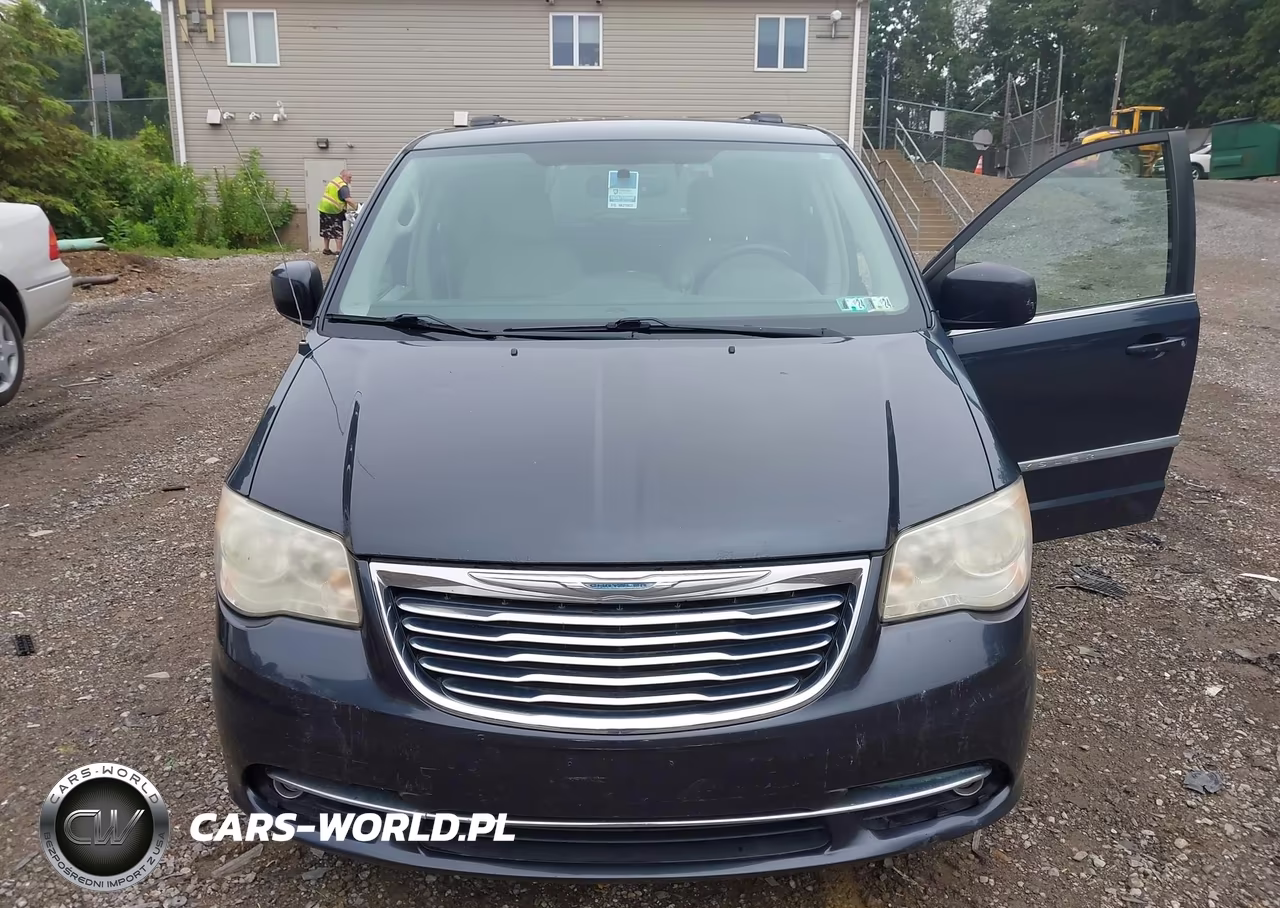 2013 Chrysler Town & Country Touring VIN:2C4RC1BG8DR793414 - 6