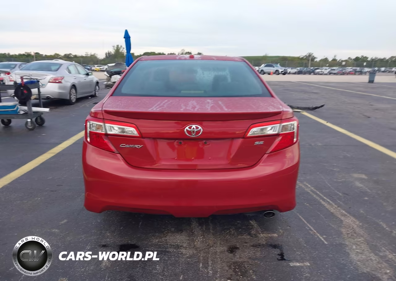 2014 Toyota Camry Se VIN:4T1BF1FK1EU727455 - 17