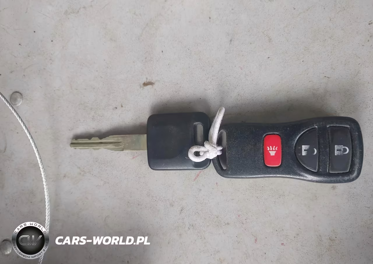 2010 Nissan Versa 1.8S VIN:3N1BC1CP5AL368910 - 11
