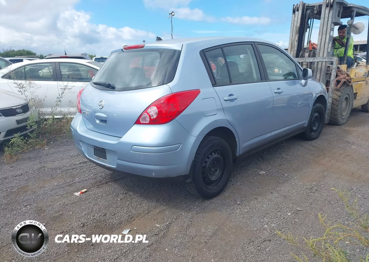 2010 Nissan Versa 1.8S VIN:3N1BC1CP5AL368910 - 4