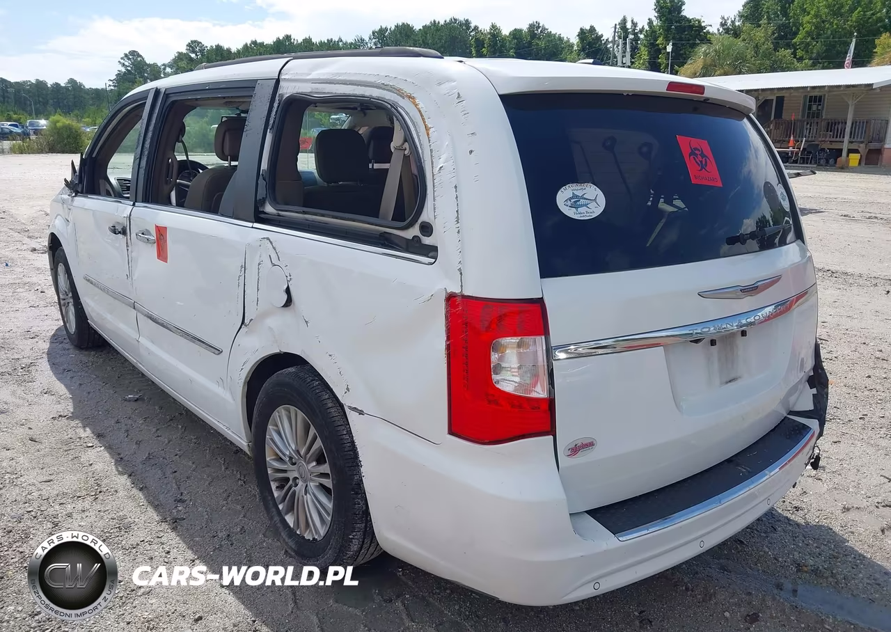 2016 Chrysler Town & Country Touring-L Anniversary Edition VIN:2C4RC1CG1GR223421 - 3