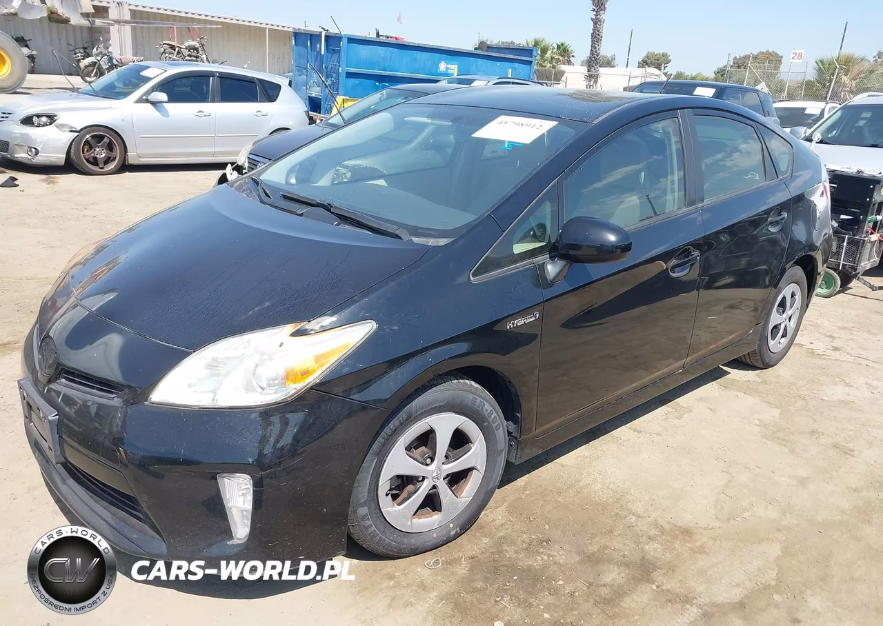 2015 Toyota Prius Two VIN:JTDKN3DU6F0420010 - 2