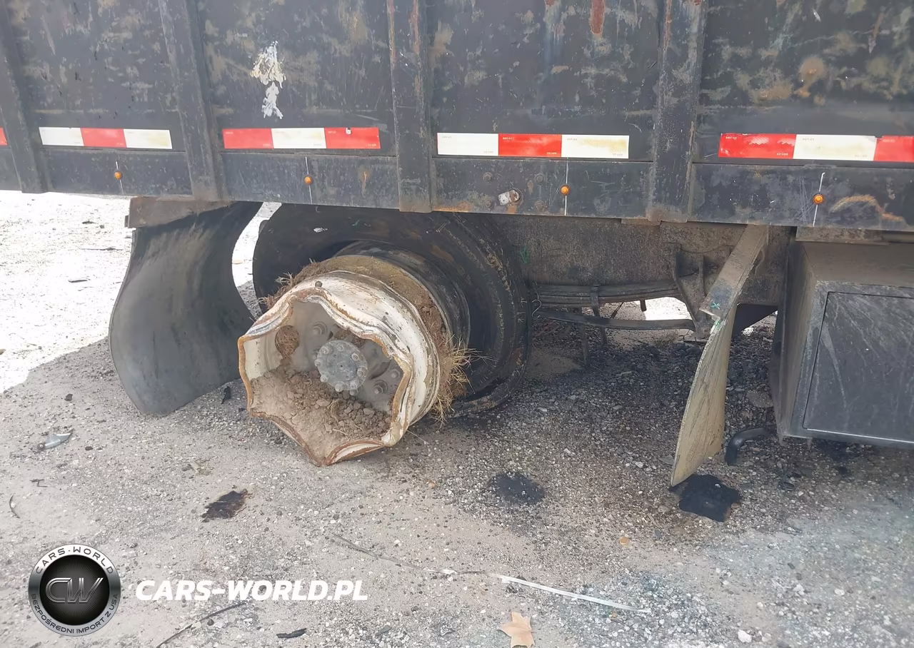 2001 International 4000 4700 VIN:1HTSCAAL41H386779 - 11