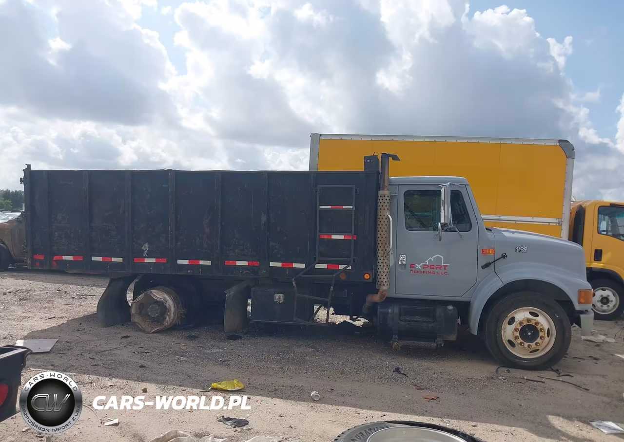 2001 International 4000 4700 VIN:1HTSCAAL41H386779 - 13