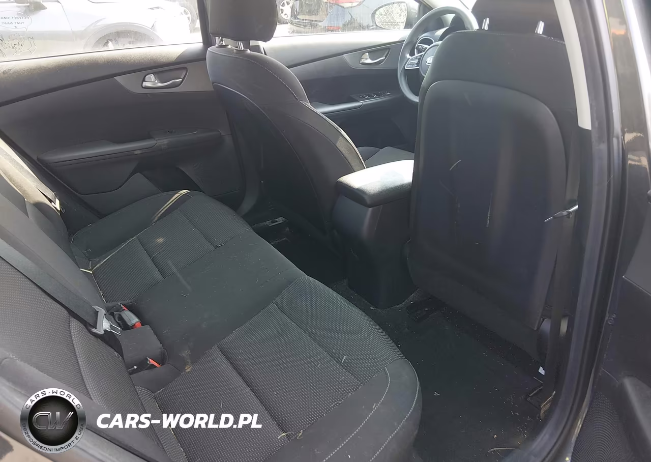 2019 Kia Forte Fe VIN:3KPF24AD4KE129043 - 8