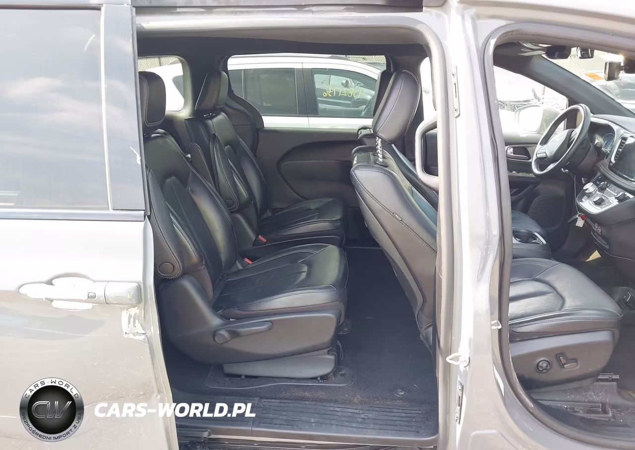 2022 Chrysler Pacifica Hybrid Touring L VIN:2C4RC1L78NR127296 - 8