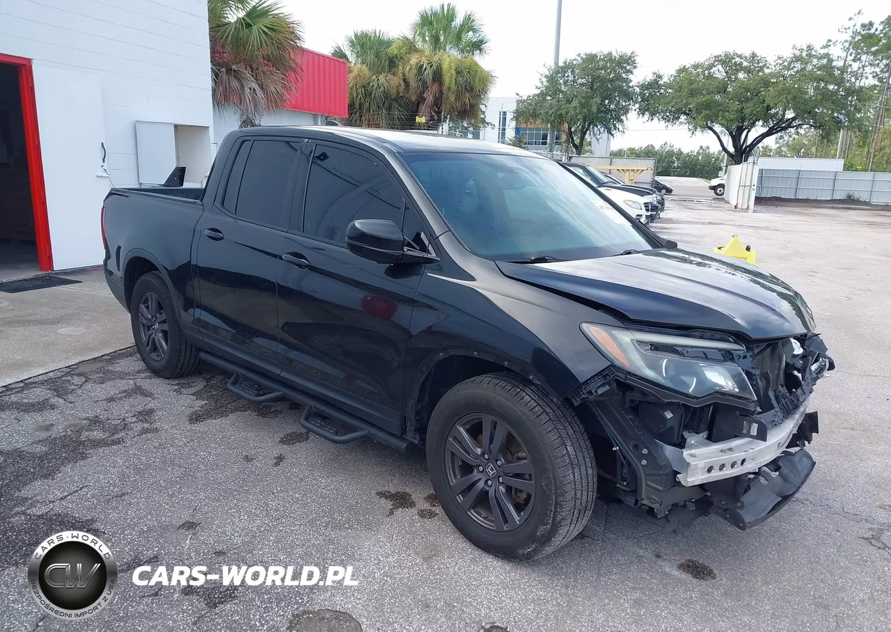 2018 Honda Ridgeline Sport VIN:5FPYK2F15JB002829 - 1