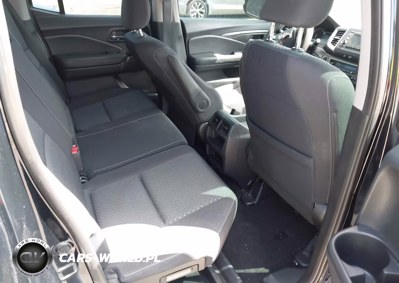 2018 Honda Ridgeline Sport VIN:5FPYK2F15JB002829 - 8