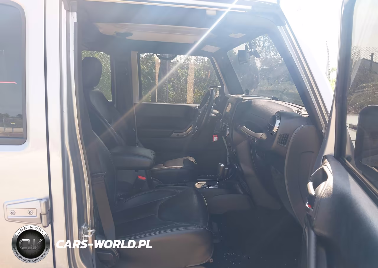 2018 Jeep Wrangler Jk Unlimited Altitude 4X4 VIN:1C4BJWEG2JL853580 - 5