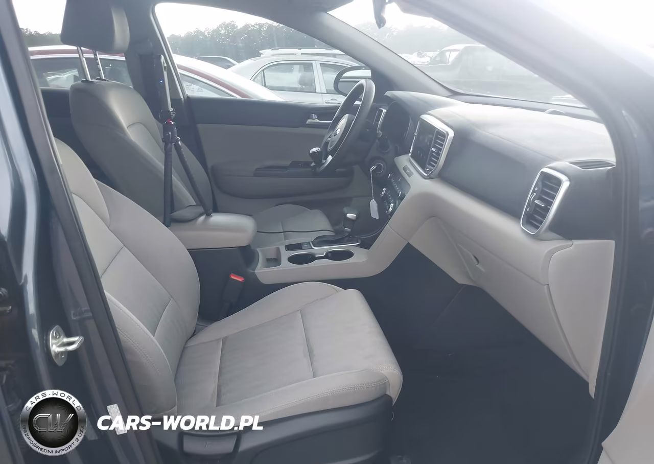 2020 Kia Sportage Lx VIN:KNDPM3AC5L7812404 - 5