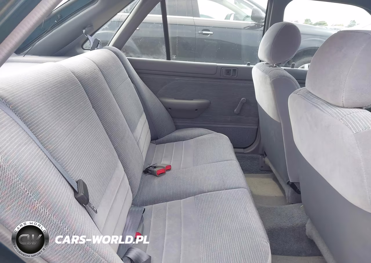 1996 Ford Escort Lx VIN:1FASP14J8TW135795 - 8
