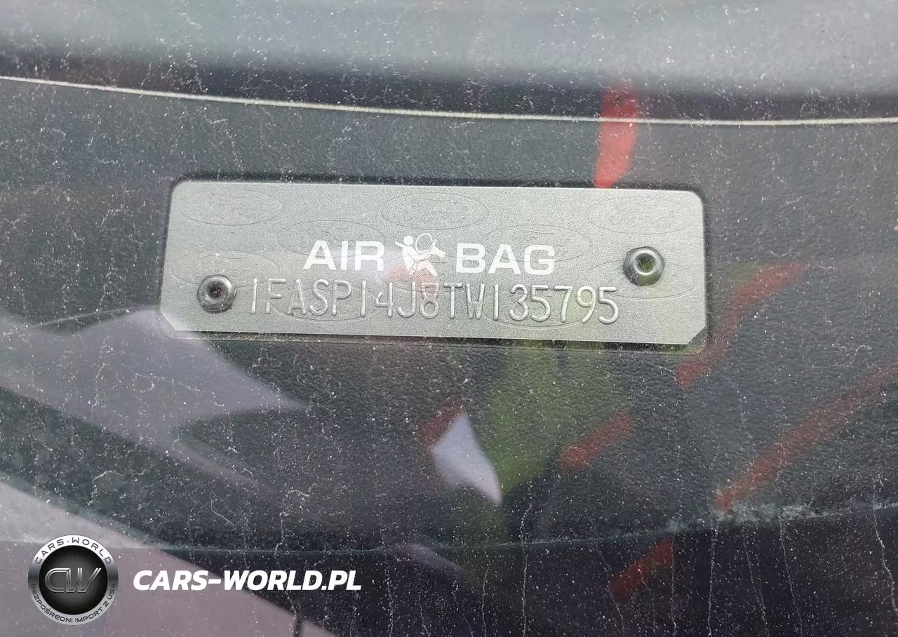 1996 Ford Escort Lx VIN:1FASP14J8TW135795 - 9
