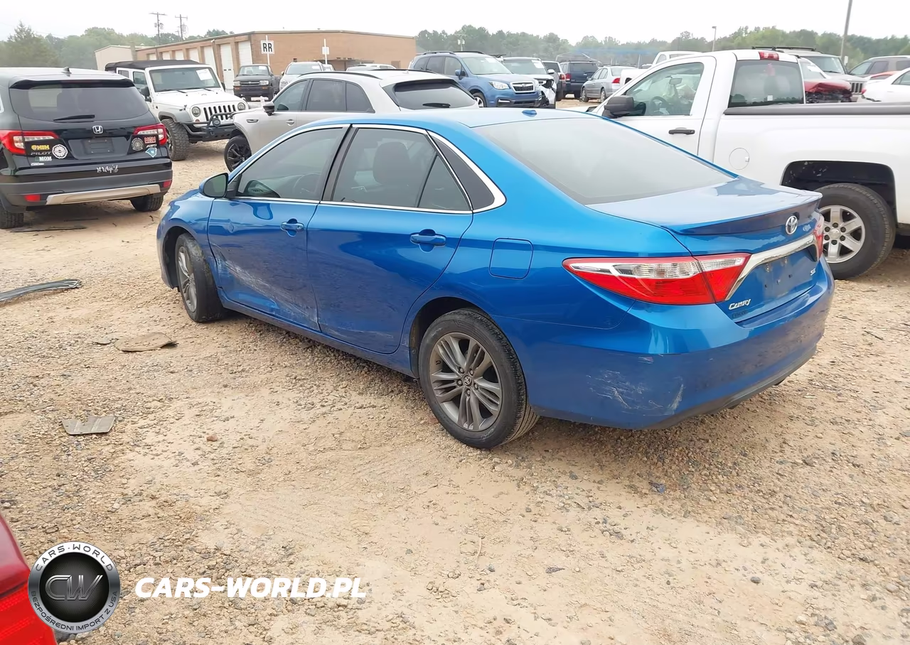 2017 Toyota Camry Se VIN:4T1BF1FK1HU699533 - 3