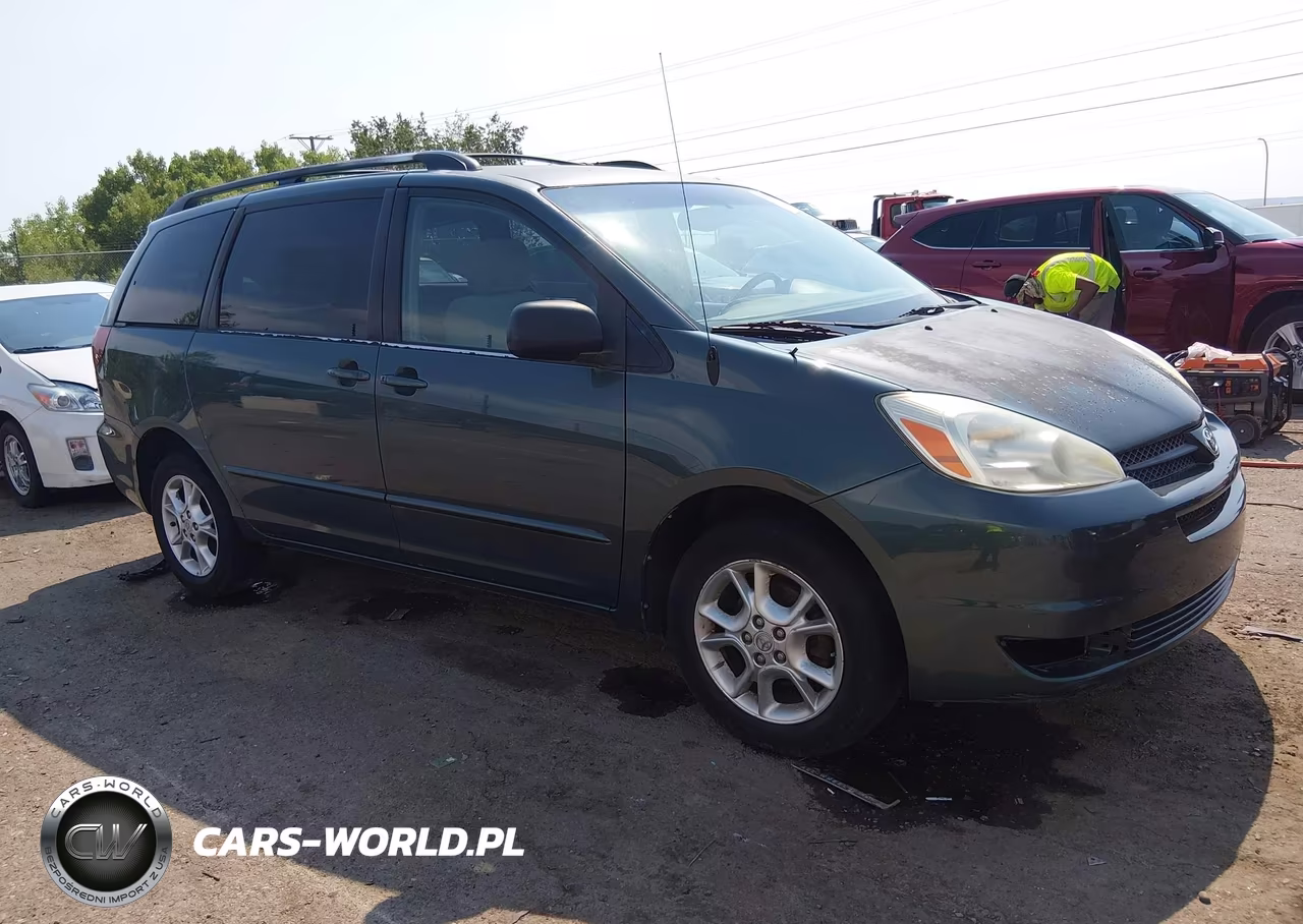 2004 Toyota Sienna Le