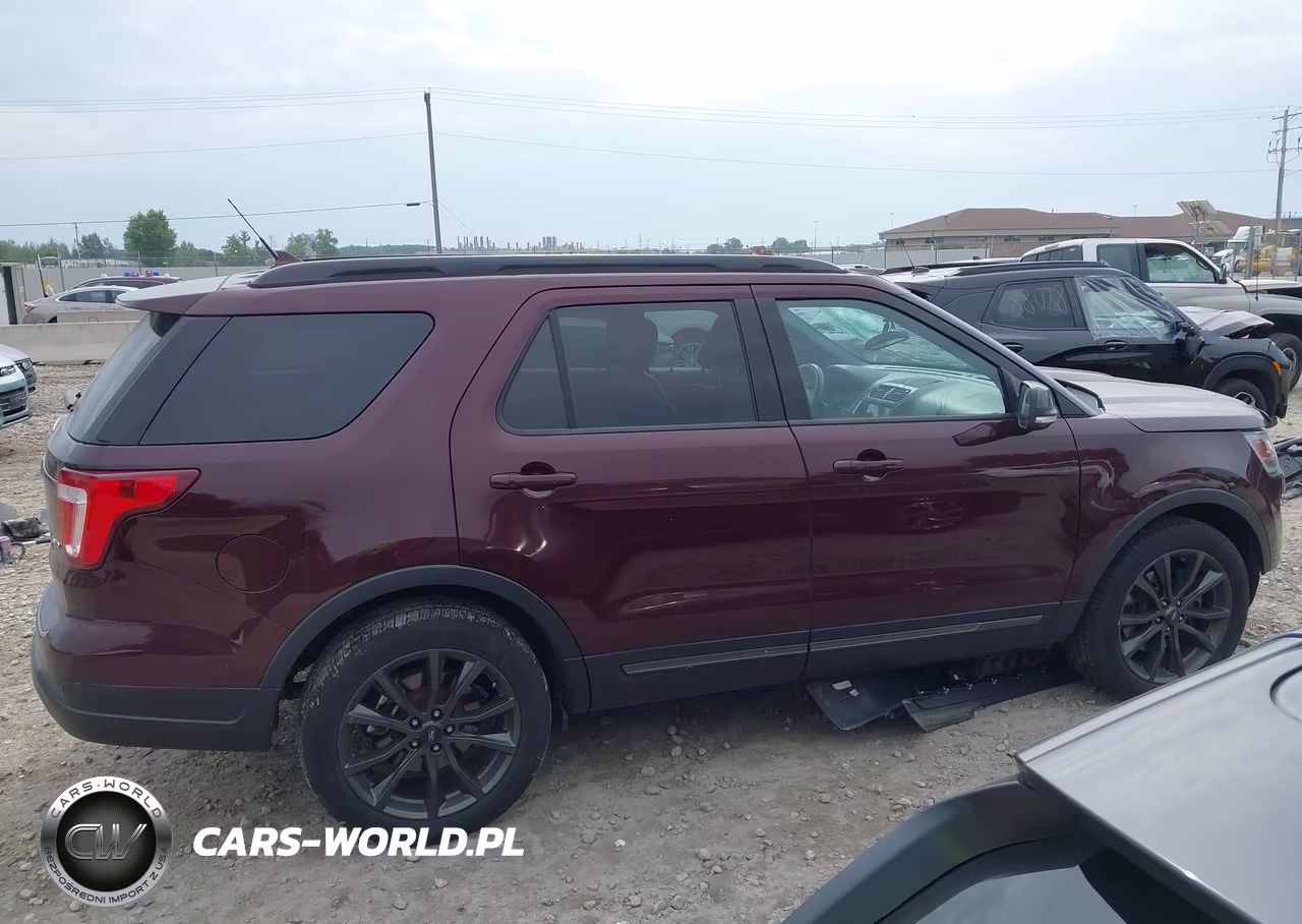 2018 Ford Explorer Xlt VIN:1FM5K8D8XJGA91460 - 14