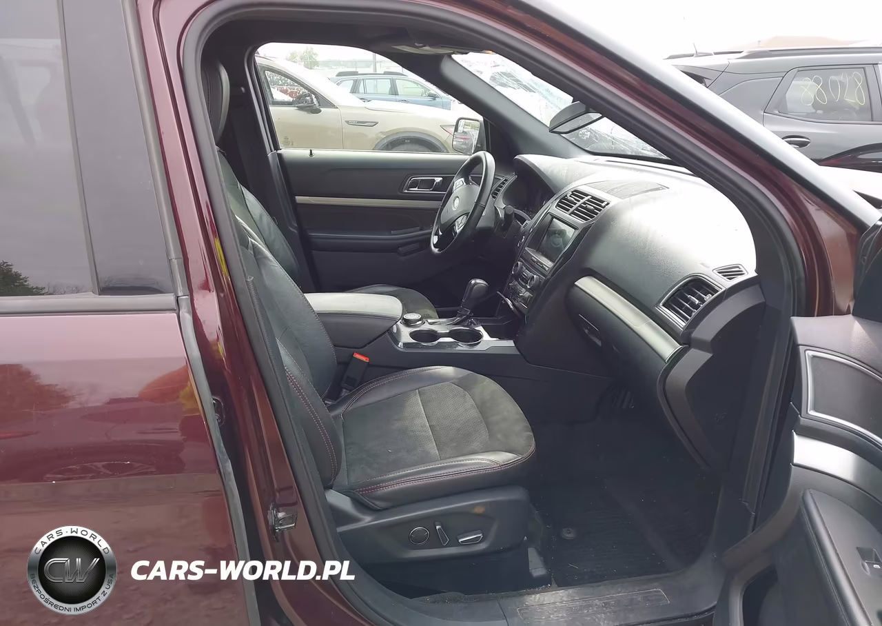 2018 Ford Explorer Xlt VIN:1FM5K8D8XJGA91460 - 5