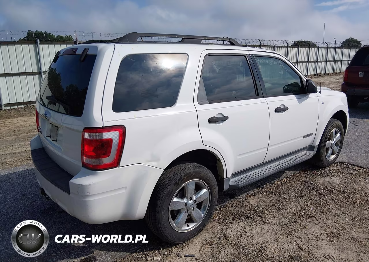 2008 Ford Escape Xlt VIN:1FMCU03188KA91567 - 4