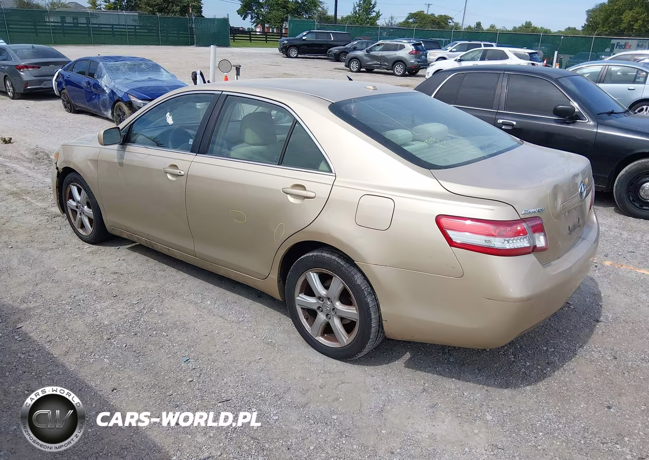 2011 Toyota Camry Le VIN:4T1BF3EK6BU701782 - 3