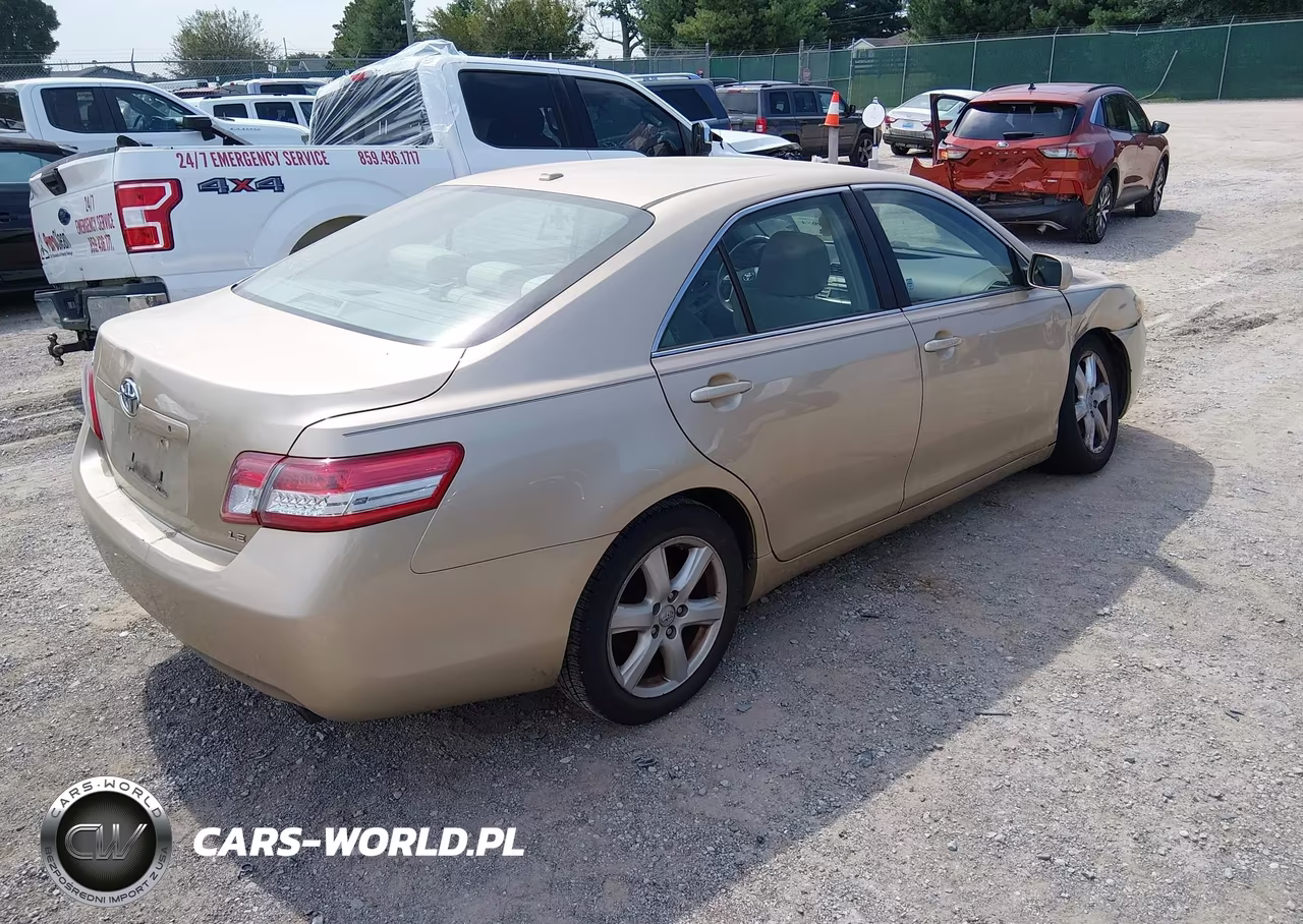 2011 Toyota Camry Le VIN:4T1BF3EK6BU701782 - 4