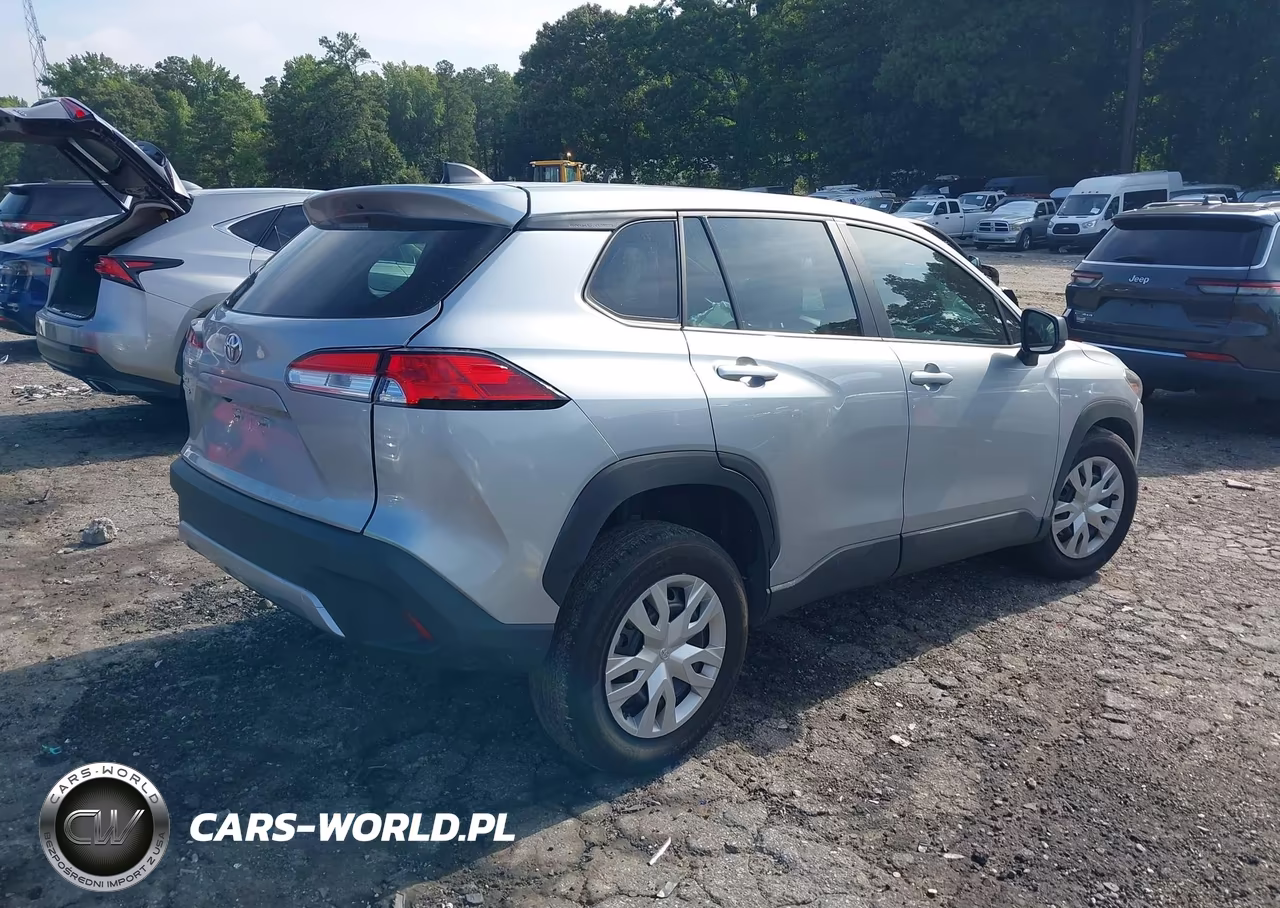 2024 Toyota Corolla Cross L VIN:7MUAAAAG4RV098808 - 4