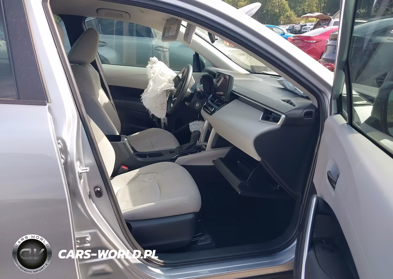 2024 Toyota Corolla Cross L VIN:7MUAAAAG4RV098808 - 5