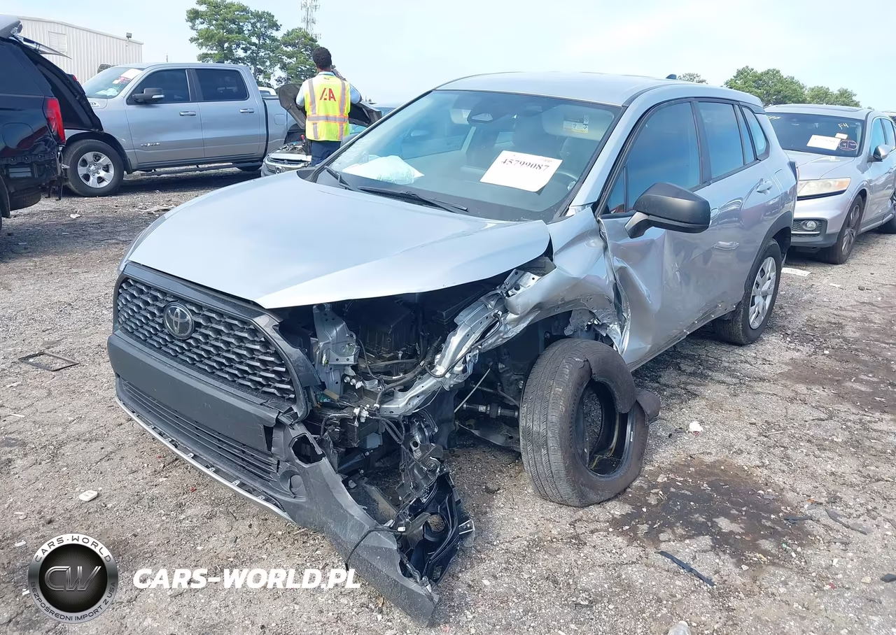 2024 Toyota Corolla Cross L VIN:7MUAAAAG4RV098808 - 6