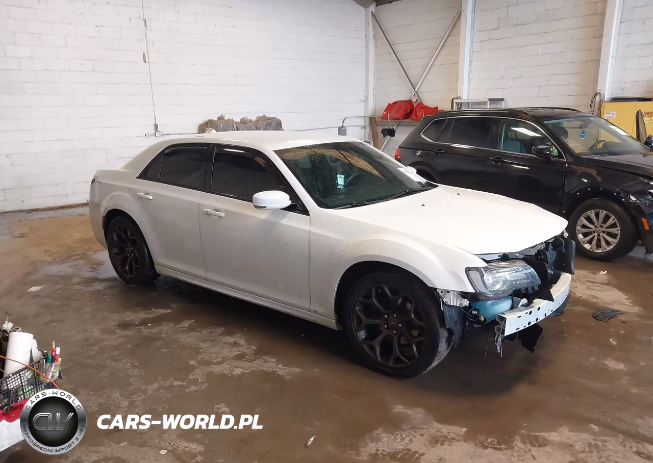 2018 Chrysler 300 300S