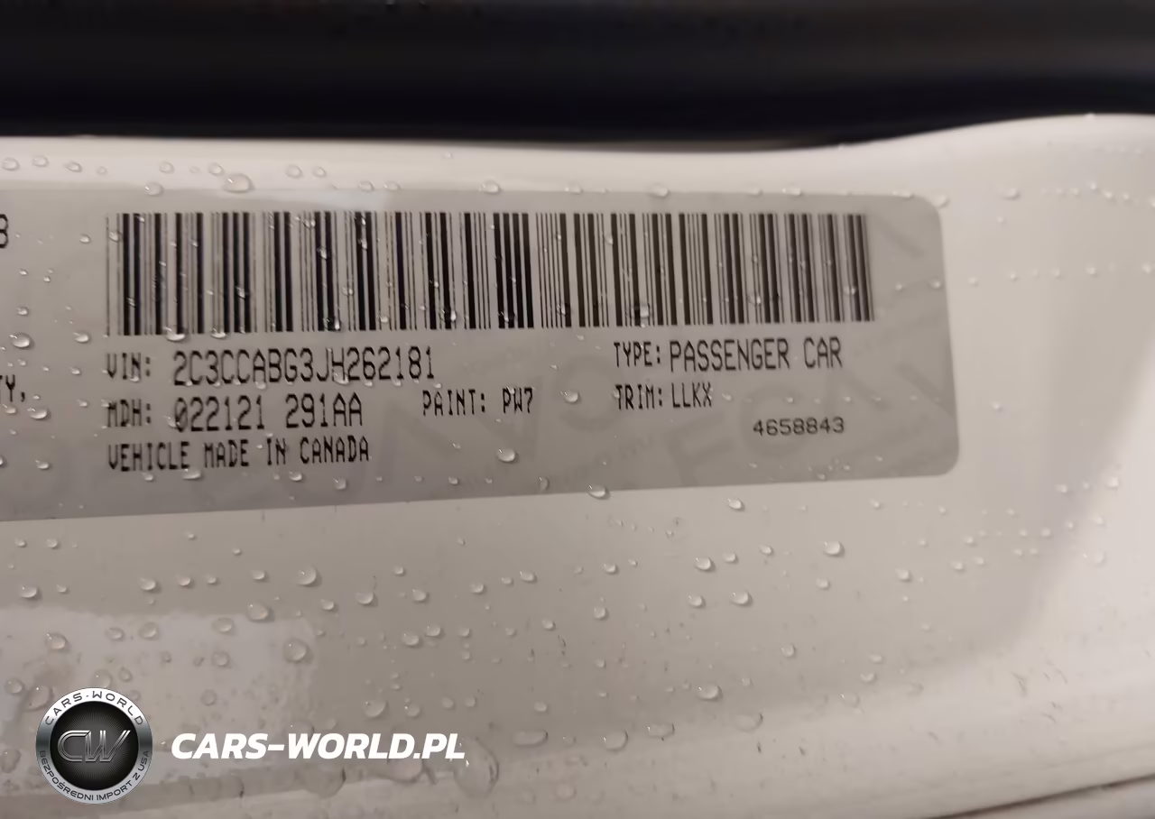2018 Chrysler 300 300S VIN:2C3CCABG3JH262181 - 9