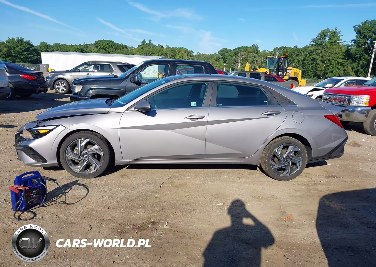 2025 Hyundai Elantra Hybrid Limited VIN:KMHLN4DJ5SU141971 - 14