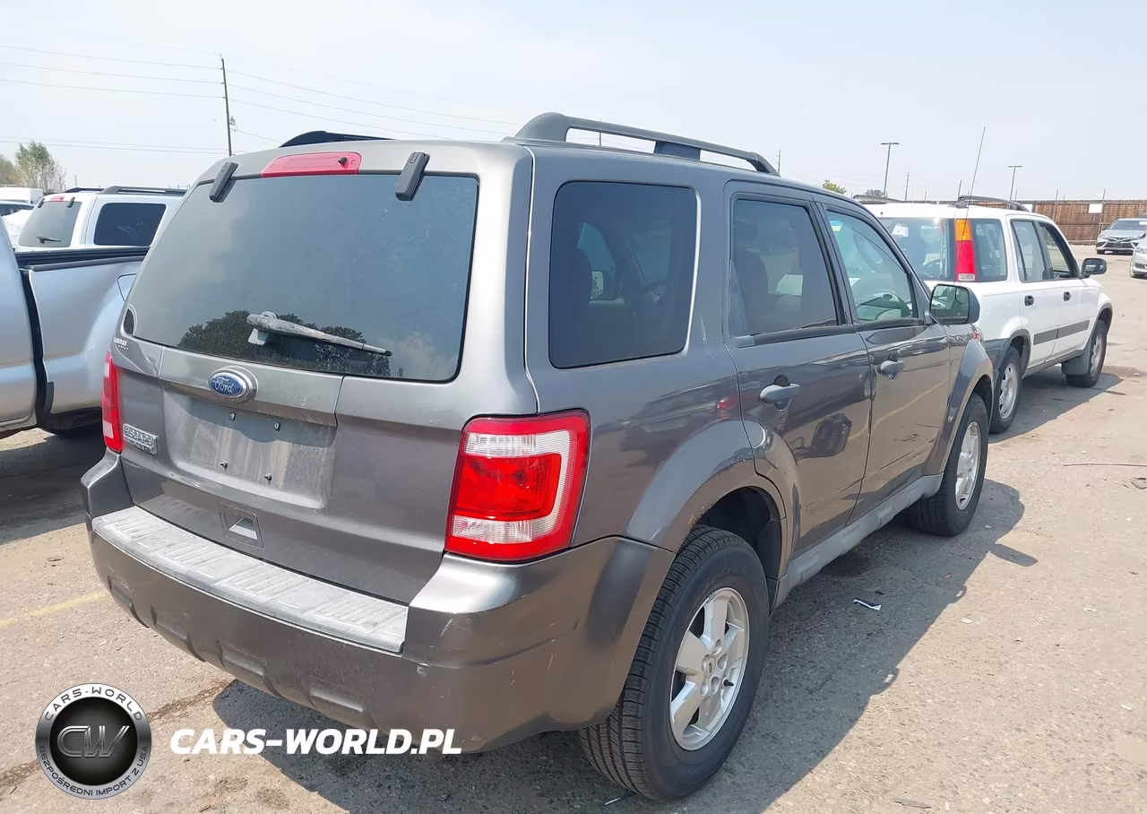2010 Ford Escape Xlt VIN:1FMCU9D79AKC89488 - 4