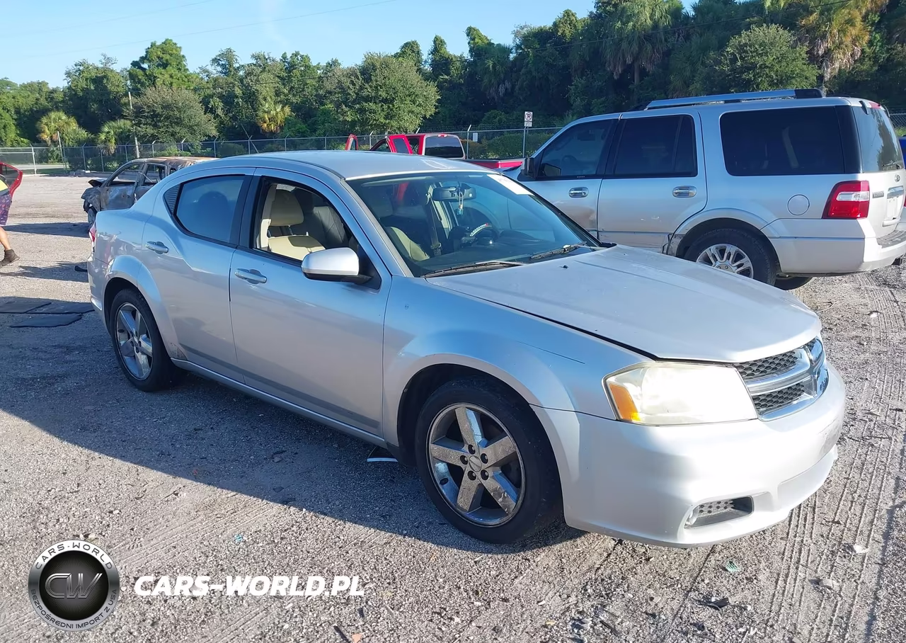 2011 Dodge Avenger Lux – zdjęcie 1 z 12