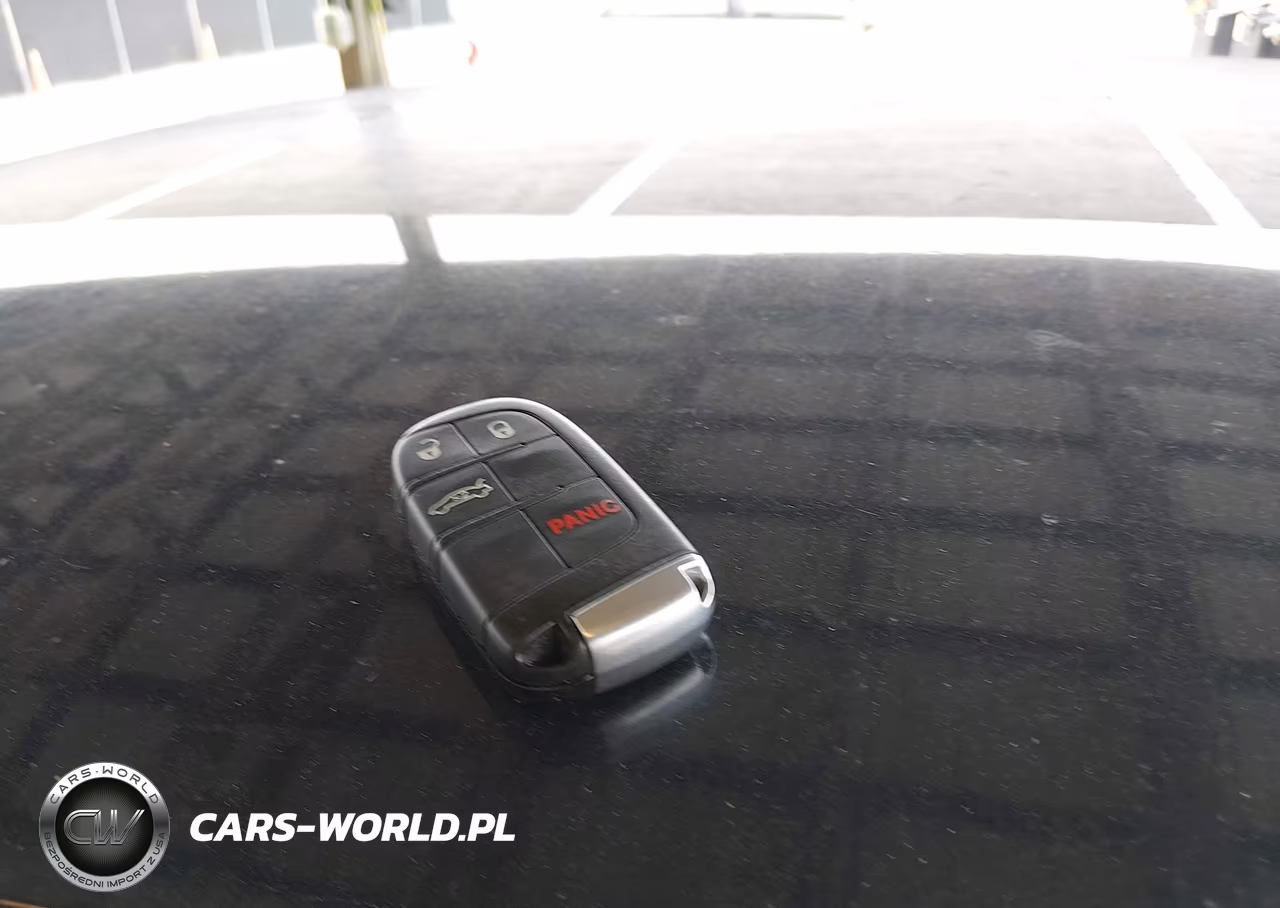 2019 Dodge Challenger Sxt VIN:2C3CDZAG5KH659759 - 11