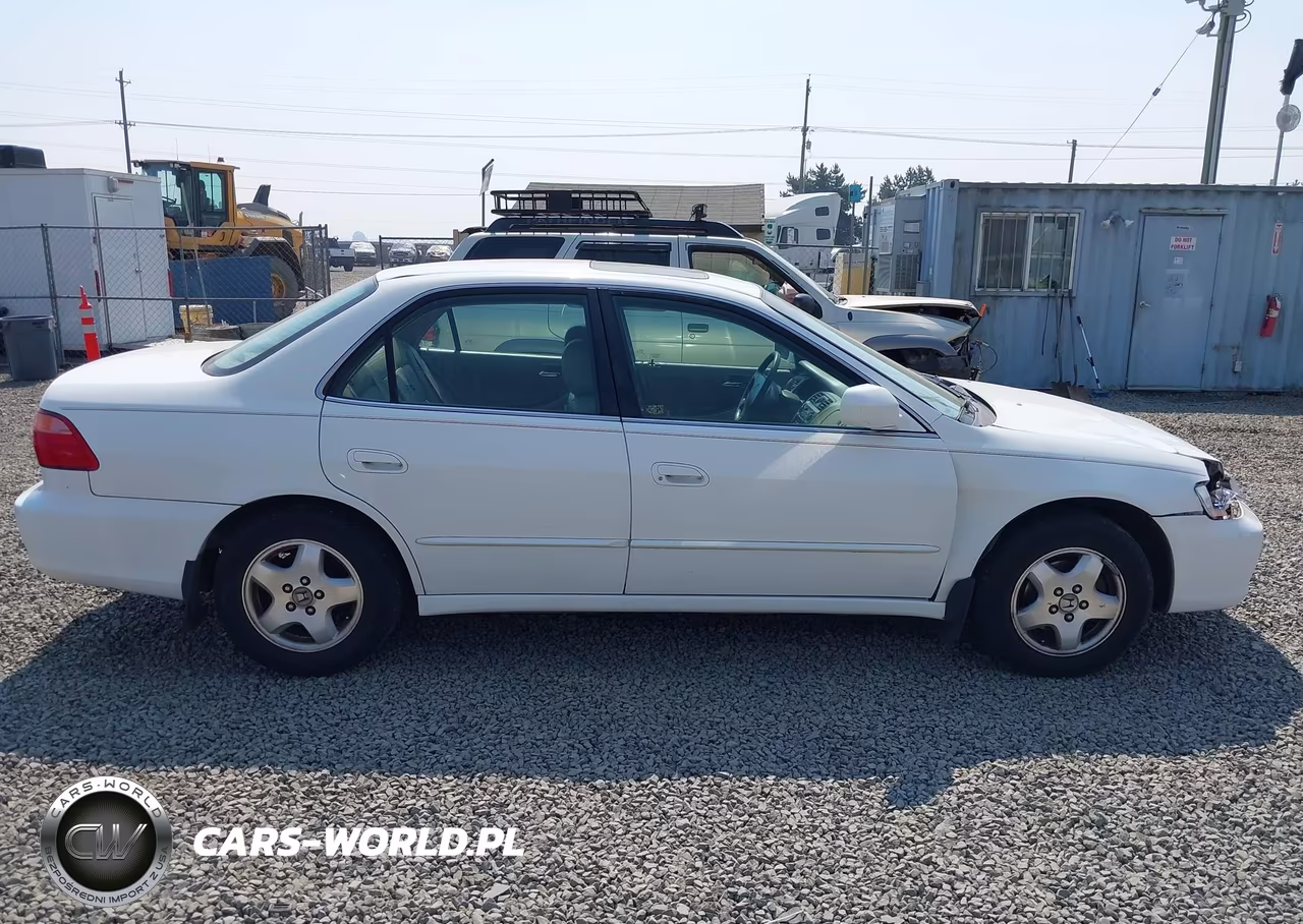 2000 Honda Accord 3.0 Ex VIN:1HGCG1655YA006577 - 13