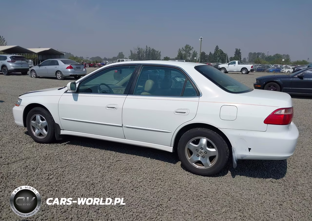 2000 Honda Accord 3.0 Ex VIN:1HGCG1655YA006577 - 14