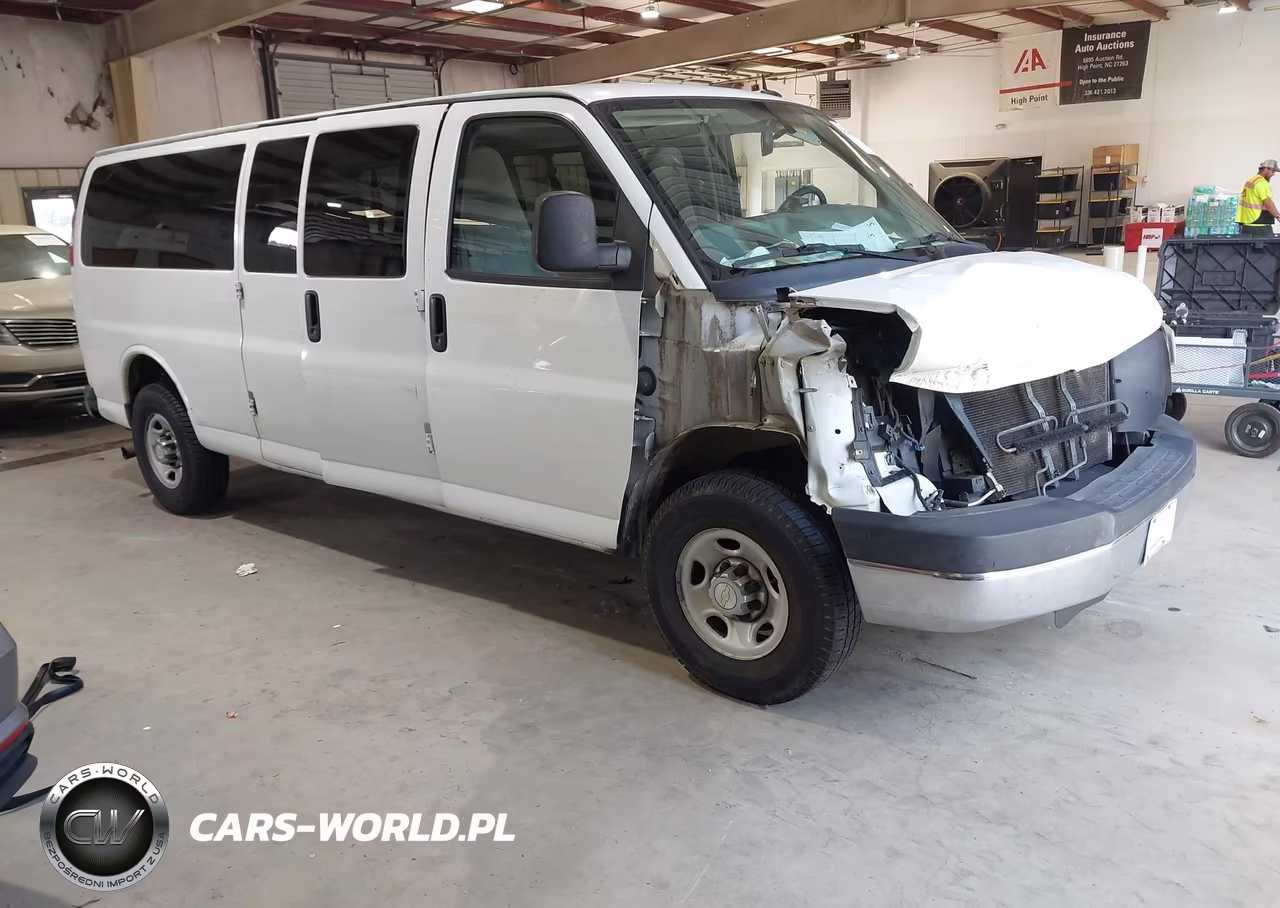 2014 Chevrolet Express 3500 Lt