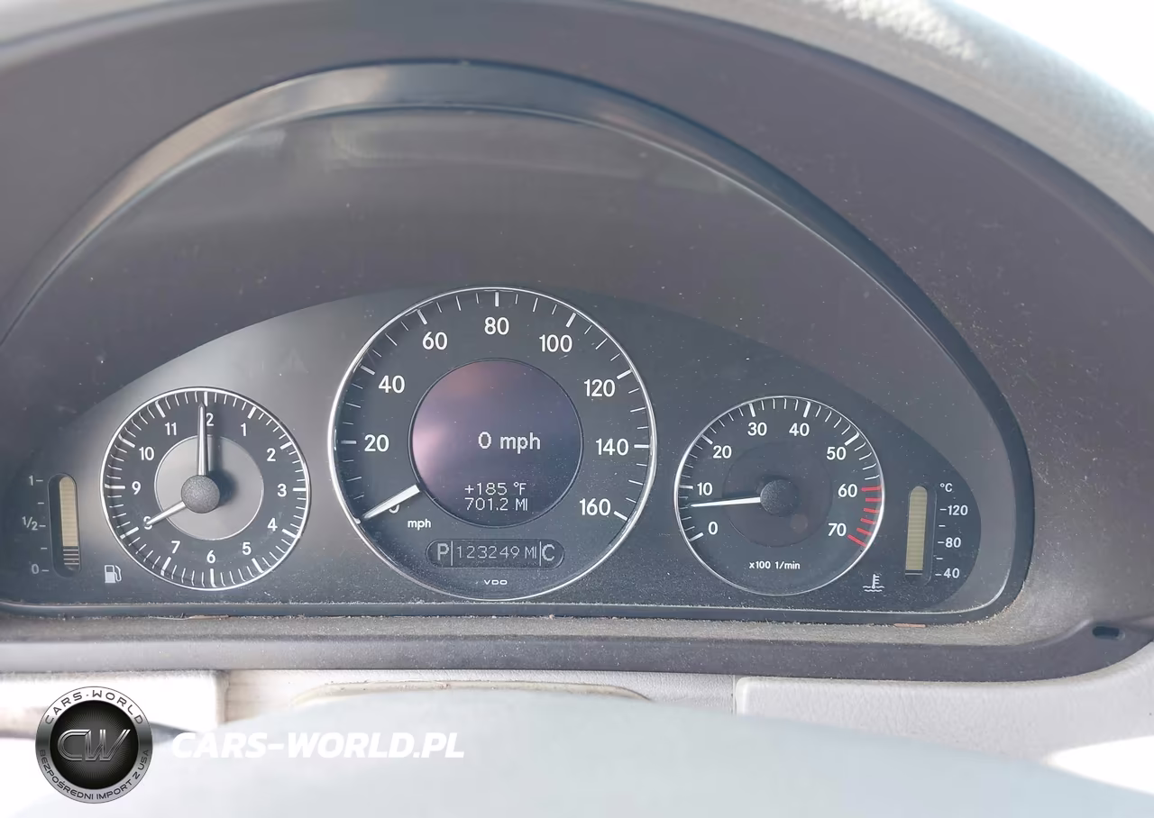 2004 Mercedes-Benz Clk 500 VIN:WDBTK75G54T018356 - 7
