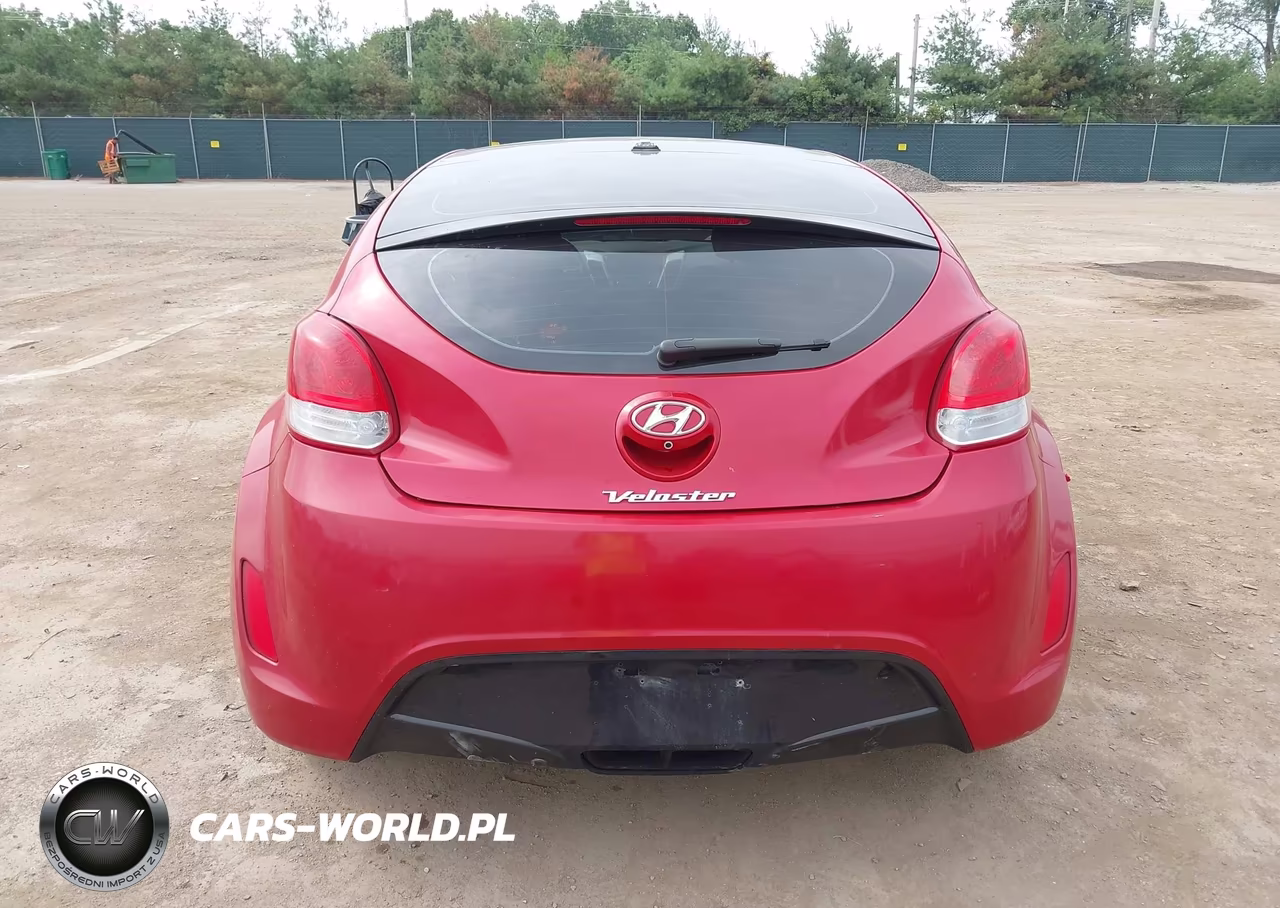 2017 Hyundai Veloster Value Edition VIN:KMHTC6AD7HU322093 - 17
