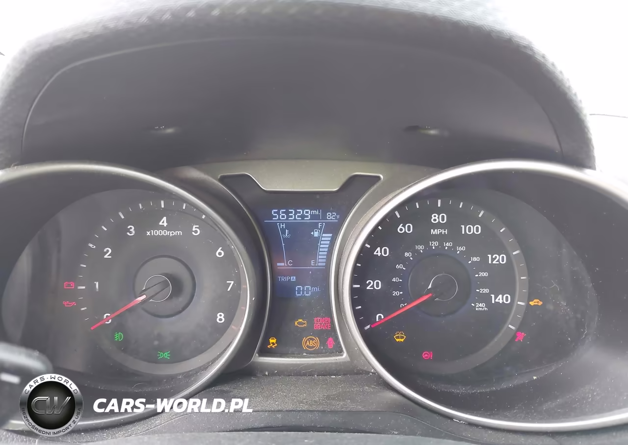 2017 Hyundai Veloster Value Edition VIN:KMHTC6AD7HU322093 - 7