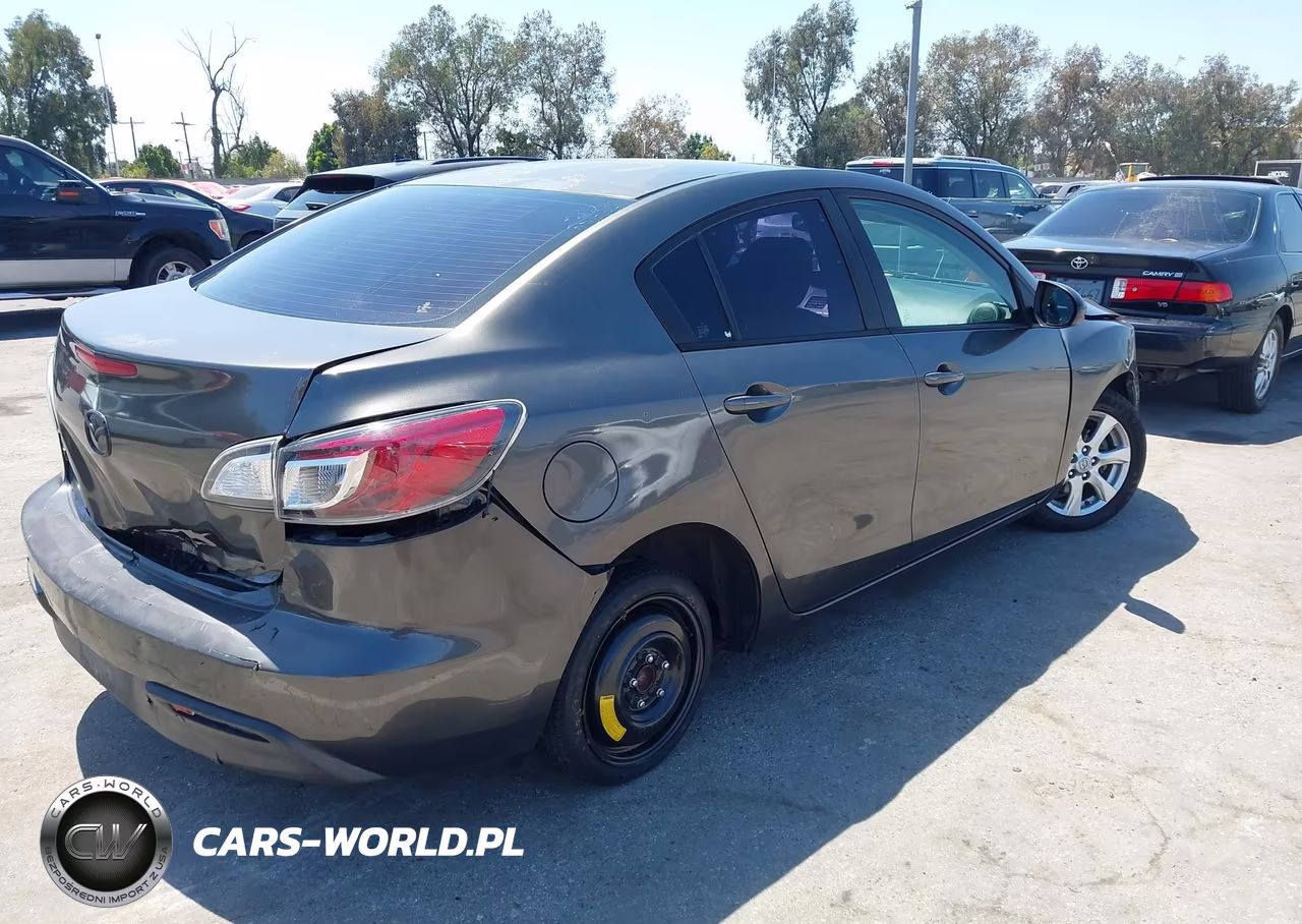 2011 Mazda Mazda3 I Touring VIN:JM1BL1VG1B1386615 - 4