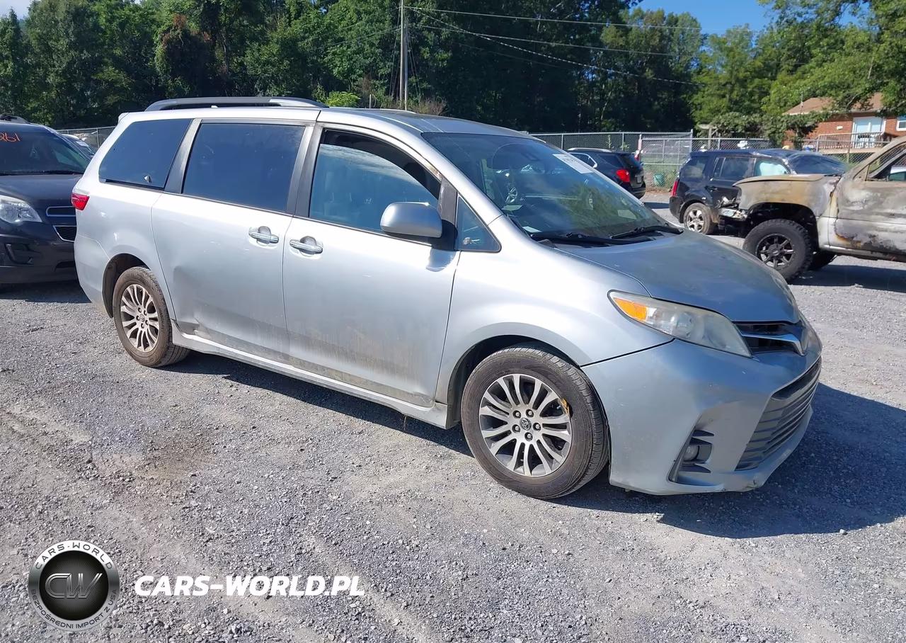2019 Toyota Sienna Xle 8 Passenger