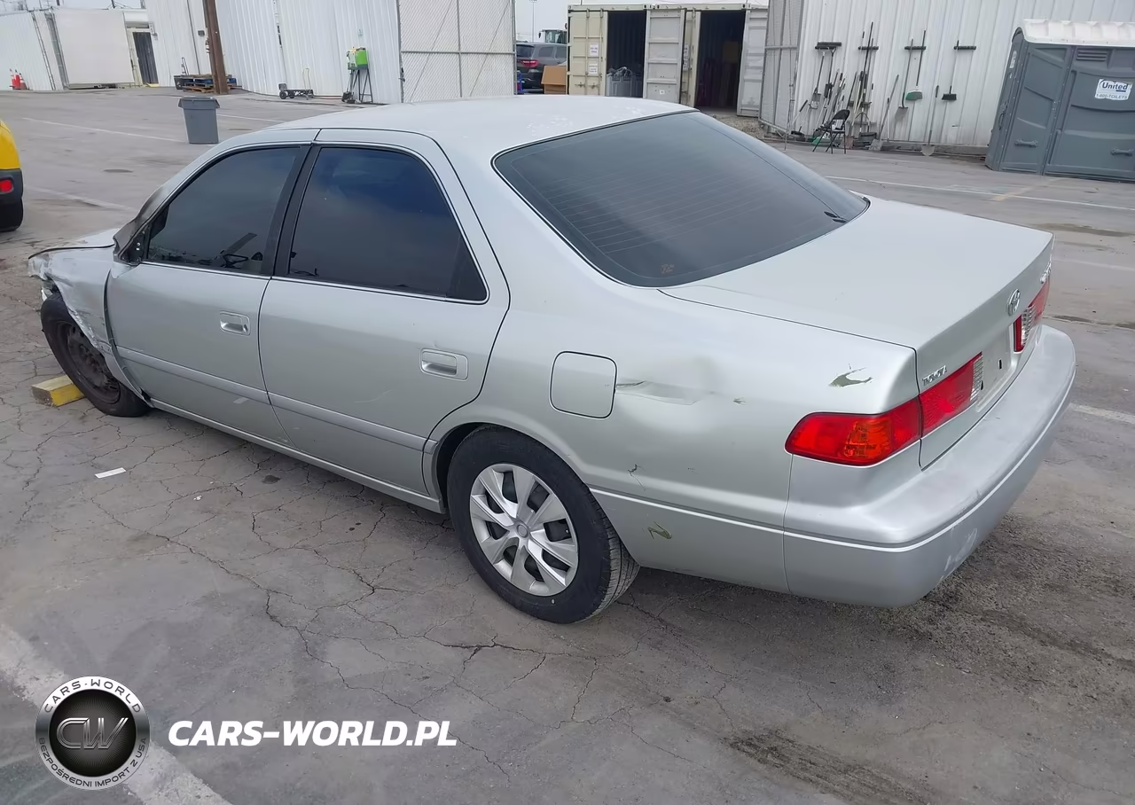 2001 Toyota Camry Le VIN:JT2BG22K710569954 - 3
