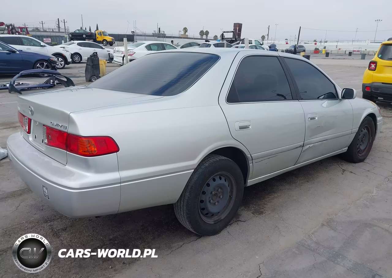 2001 Toyota Camry Le VIN:JT2BG22K710569954 - 4